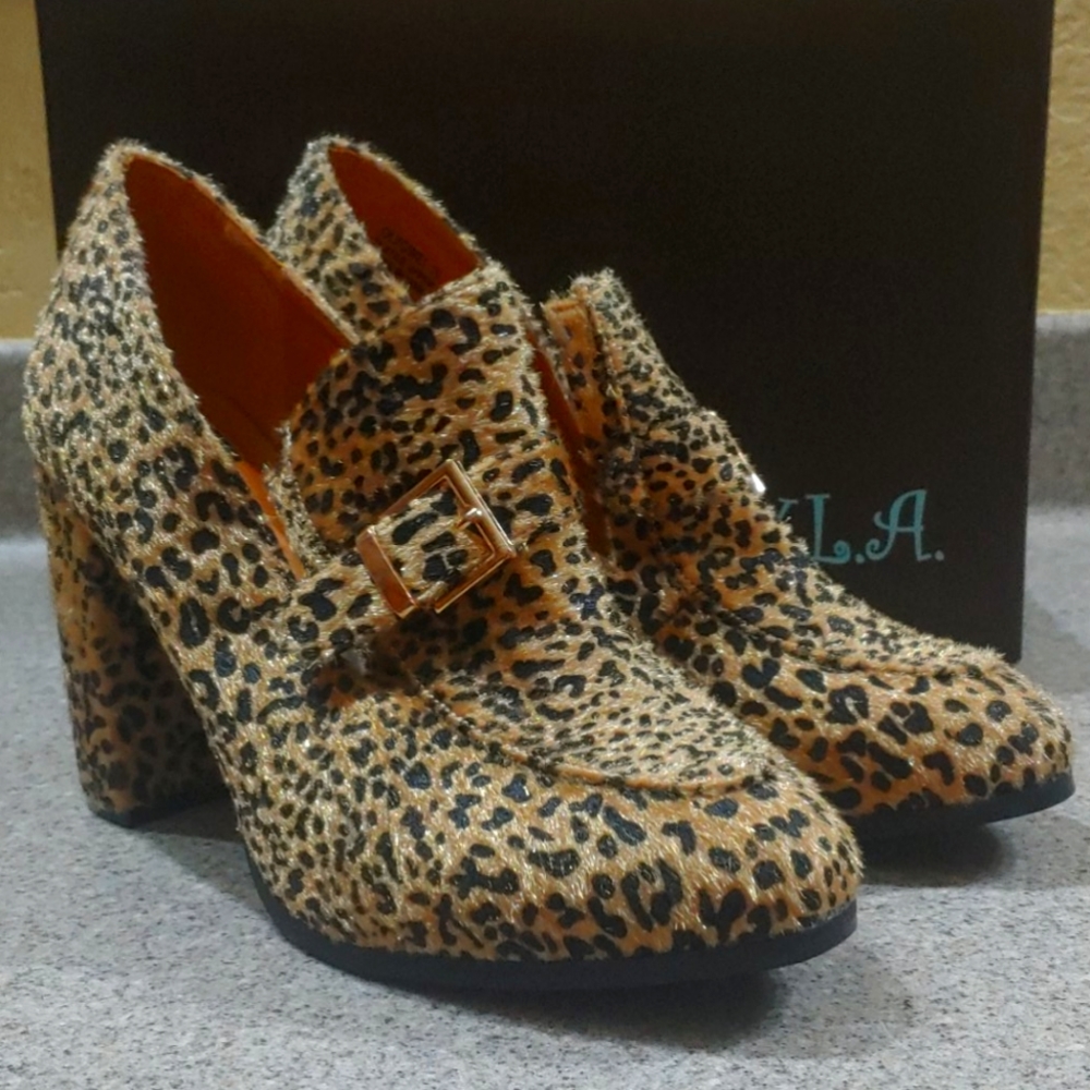NYLA leopard loafer heels Sz 10